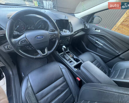 Чорний Форд Ескейп, об'ємом двигуна 2 л та пробігом 76 тис. км за 15900 $, фото 6 на Automoto.ua