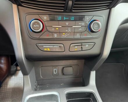 Черный Форд Эскейп, объемом двигателя 1.5 л и пробегом 32 тыс. км за 4200 $, фото 10 на Automoto.ua