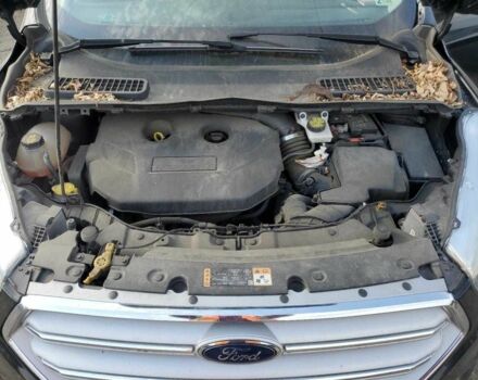 Черный Форд Эскейп, объемом двигателя 2 л и пробегом 77 тыс. км за 2800 $, фото 10 на Automoto.ua