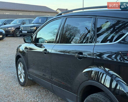 Черный Форд Эскейп, объемом двигателя 1.5 л и пробегом 147 тыс. км за 12600 $, фото 9 на Automoto.ua