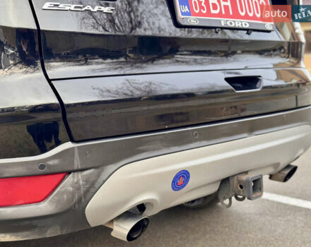 Черный Форд Эскейп, объемом двигателя 1.5 л и пробегом 143 тыс. км за 12999 $, фото 23 на Automoto.ua