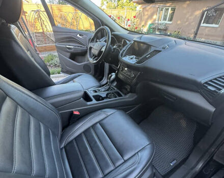 Чорний Форд Ескейп, об'ємом двигуна 2 л та пробігом 76 тис. км за 15900 $, фото 7 на Automoto.ua