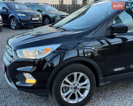 Черный Форд Эскейп, объемом двигателя 1.5 л и пробегом 147 тыс. км за 12600 $, фото 4 на Automoto.ua