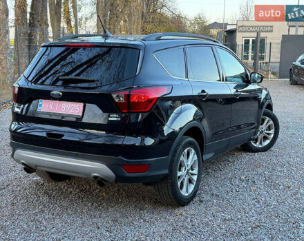 Черный Форд Эскейп, объемом двигателя 1.5 л и пробегом 147 тыс. км за 12600 $, фото 1 на Automoto.ua