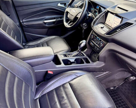 Черный Форд Эскейп, объемом двигателя 1.5 л и пробегом 143 тыс. км за 12999 $, фото 39 на Automoto.ua