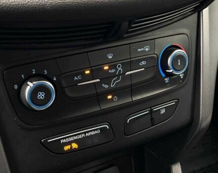 Черный Форд Эскейп, объемом двигателя 2.5 л и пробегом 61 тыс. км за 12990 $, фото 22 на Automoto.ua