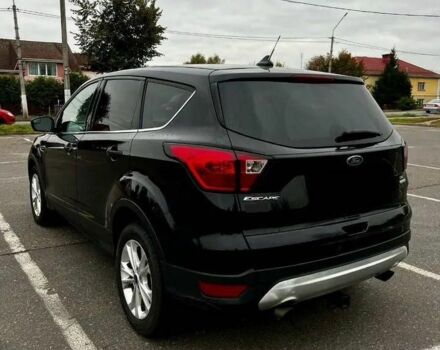 Черный Форд Эскейп, объемом двигателя 2 л и пробегом 88 тыс. км за 10000 $, фото 4 на Automoto.ua