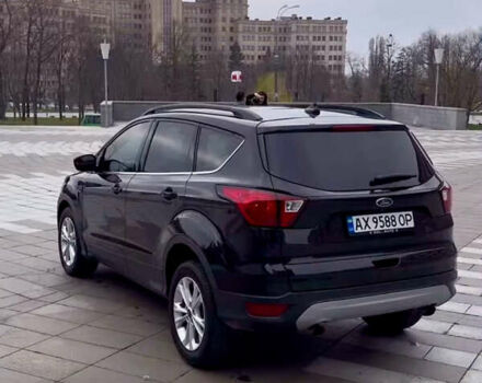 Чорний Форд Ескейп, об'ємом двигуна 1.5 л та пробігом 82 тис. км за 14999 $, фото 2 на Automoto.ua