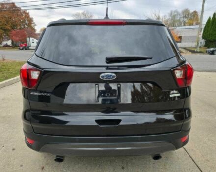 Черный Форд Эскейп, объемом двигателя 1.5 л и пробегом 38 тыс. км за 4300 $, фото 6 на Automoto.ua