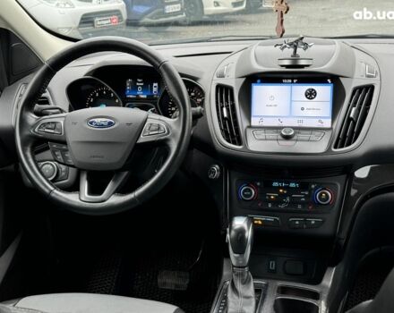 Чорний Форд Ескейп, об'ємом двигуна 1.5 л та пробігом 147 тис. км за 14390 $, фото 22 на Automoto.ua