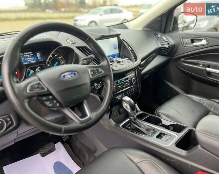 Черный Форд Эскейп, объемом двигателя 2 л и пробегом 137 тыс. км за 14999 $, фото 27 на Automoto.ua