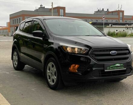 Черный Форд Эскейп, объемом двигателя 2.5 л и пробегом 61 тыс. км за 12990 $, фото 1 на Automoto.ua
