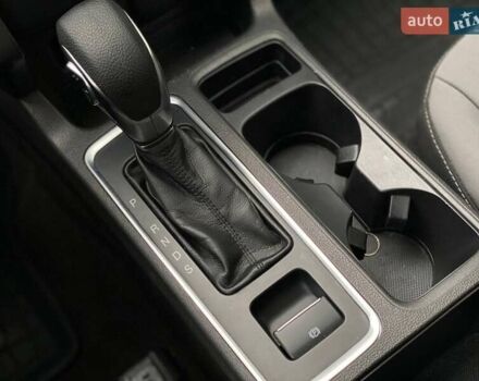 Черный Форд Эскейп, объемом двигателя 2.49 л и пробегом 61 тыс. км за 13490 $, фото 29 на Automoto.ua