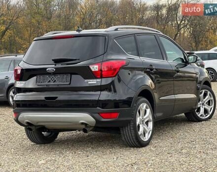 Черный Форд Эскейп, объемом двигателя 2 л и пробегом 137 тыс. км за 14999 $, фото 12 на Automoto.ua