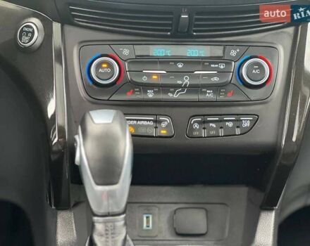 Черный Форд Эскейп, объемом двигателя 2 л и пробегом 137 тыс. км за 14999 $, фото 18 на Automoto.ua