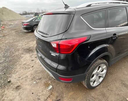 Черный Форд Эскейп, объемом двигателя 2 л и пробегом 115 тыс. км за 9900 $, фото 8 на Automoto.ua