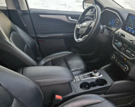 Чорний Форд Ескейп, об'ємом двигуна 1.5 л та пробігом 58 тис. км за 13800 $, фото 8 на Automoto.ua