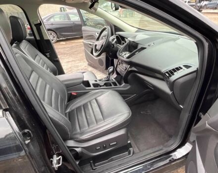 Черный Форд Эскейп, объемом двигателя 2 л и пробегом 115 тыс. км за 9900 $, фото 12 на Automoto.ua