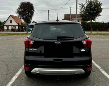 Черный Форд Эскейп, объемом двигателя 2 л и пробегом 88 тыс. км за 10000 $, фото 3 на Automoto.ua