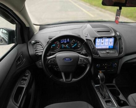 Черный Форд Эскейп, объемом двигателя 2.5 л и пробегом 61 тыс. км за 12990 $, фото 14 на Automoto.ua