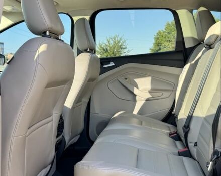 Черный Форд Эскейп, объемом двигателя 2 л и пробегом 48 тыс. км за 15700 $, фото 15 на Automoto.ua