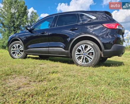 Чорний Форд Ескейп, об'ємом двигуна 1.5 л та пробігом 58 тис. км за 13800 $, фото 7 на Automoto.ua