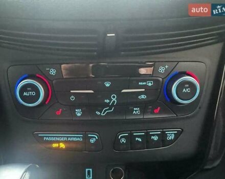 Черный Форд Эскейп, объемом двигателя 2 л и пробегом 100 тыс. км за 3000 $, фото 9 на Automoto.ua