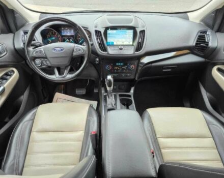 Черный Форд Эскейп, объемом двигателя 1.5 л и пробегом 38 тыс. км за 4300 $, фото 10 на Automoto.ua