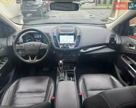 Черный Форд Эскейп, объемом двигателя 2 л и пробегом 100 тыс. км за 3000 $, фото 10 на Automoto.ua