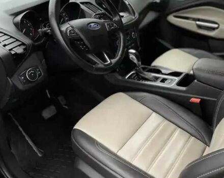 Черный Форд Эскейп, объемом двигателя 1.5 л и пробегом 115 тыс. км за 10200 $, фото 6 на Automoto.ua