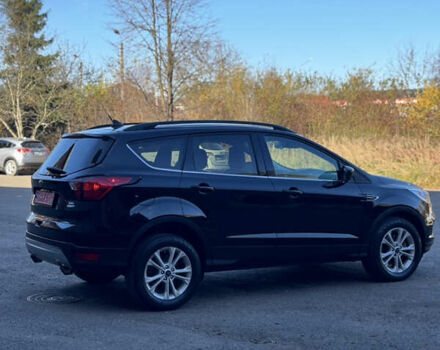 Чорний Форд Ескейп, об'ємом двигуна 1.5 л та пробігом 54 тис. км за 13799 $, фото 4 на Automoto.ua