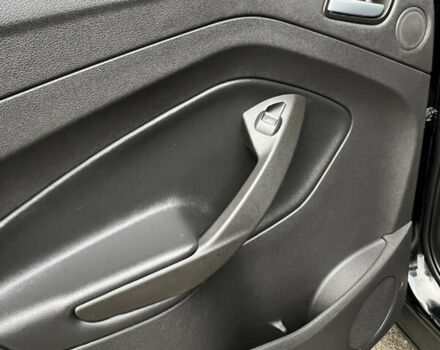 Чорний Форд Ескейп, об'ємом двигуна 2 л та пробігом 147 тис. км за 16900 $, фото 34 на Automoto.ua