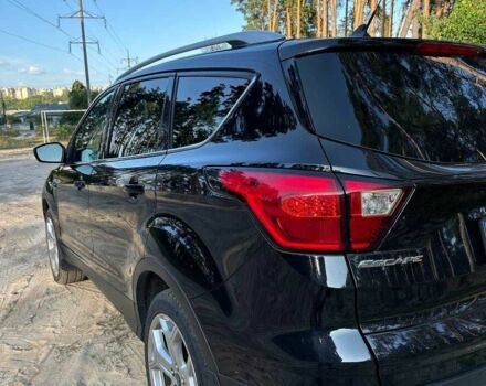 Черный Форд Эскейп, объемом двигателя 2 л и пробегом 126 тыс. км за 15000 $, фото 11 на Automoto.ua