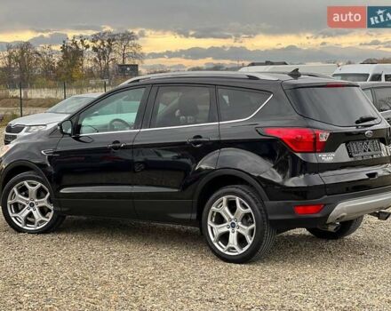 Черный Форд Эскейп, объемом двигателя 2 л и пробегом 137 тыс. км за 14999 $, фото 11 на Automoto.ua