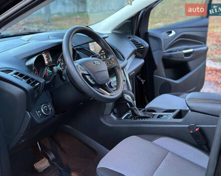 Чорний Форд Ескейп, об'ємом двигуна 1.5 л та пробігом 55 тис. км за 11700 $, фото 6 на Automoto.ua