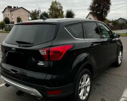 Черный Форд Эскейп, объемом двигателя 2 л и пробегом 88 тыс. км за 10000 $, фото 5 на Automoto.ua
