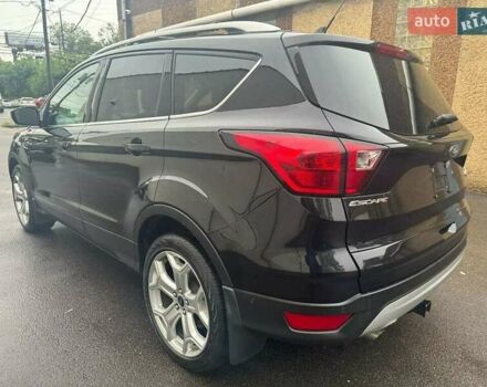 Черный Форд Эскейп, объемом двигателя 2 л и пробегом 100 тыс. км за 3000 $, фото 3 на Automoto.ua