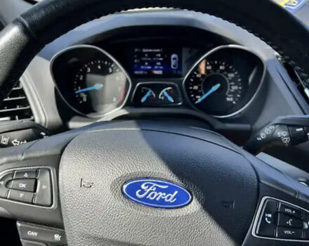 Чорний Форд Ескейп, об'ємом двигуна 1.5 л та пробігом 87 тис. км за 15000 $, фото 2 на Automoto.ua