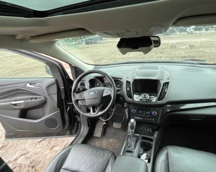 Черный Форд Эскейп, объемом двигателя 2 л и пробегом 115 тыс. км за 9900 $, фото 13 на Automoto.ua