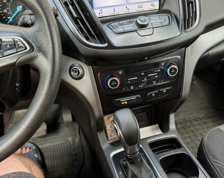 Черный Форд Эскейп, объемом двигателя 1.5 л и пробегом 51 тыс. км за 12000 $, фото 14 на Automoto.ua