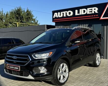 Черный Форд Эскейп, объемом двигателя 2 л и пробегом 48 тыс. км за 15700 $, фото 8 на Automoto.ua