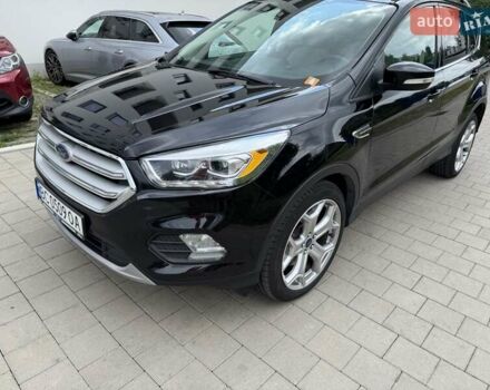 Черный Форд Эскейп, объемом двигателя 2 л и пробегом 91 тыс. км за 15500 $, фото 4 на Automoto.ua