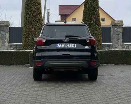 Черный Форд Эскейп, объемом двигателя 1.5 л и пробегом 115 тыс. км за 10200 $, фото 4 на Automoto.ua