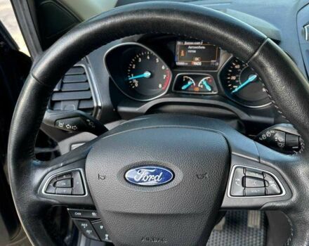 Черный Форд Эскейп, объемом двигателя 2 л и пробегом 126 тыс. км за 15000 $, фото 19 на Automoto.ua