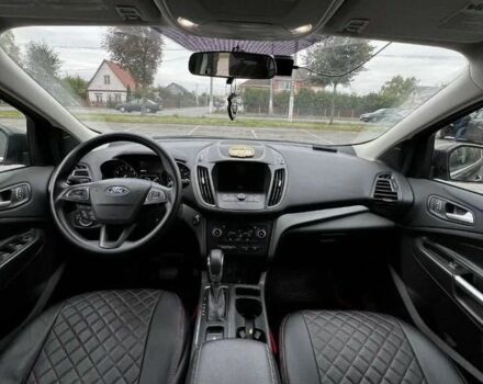 Черный Форд Эскейп, объемом двигателя 2 л и пробегом 88 тыс. км за 10000 $, фото 6 на Automoto.ua