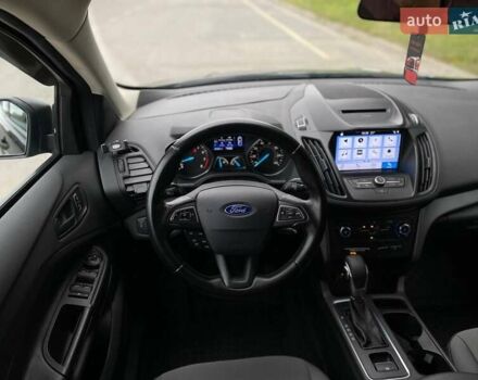 Черный Форд Эскейп, объемом двигателя 2.49 л и пробегом 61 тыс. км за 13490 $, фото 18 на Automoto.ua