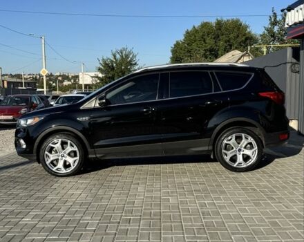 Черный Форд Эскейп, объемом двигателя 2 л и пробегом 48 тыс. км за 15700 $, фото 7 на Automoto.ua