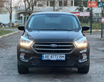 Чорний Форд Ескейп, об'ємом двигуна 1.5 л та пробігом 55 тис. км за 11700 $, фото 1 на Automoto.ua