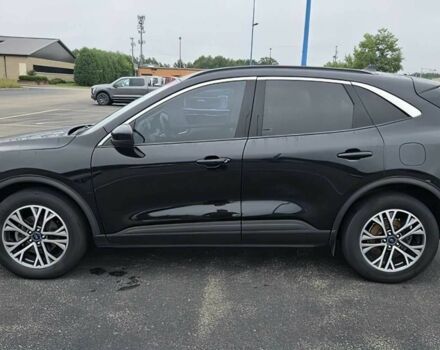 Чорний Форд Ескейп, об'ємом двигуна 2 л та пробігом 37 тис. км за 10900 $, фото 2 на Automoto.ua