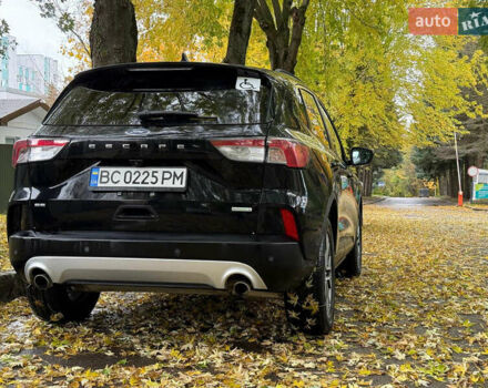 Черный Форд Эскейп, объемом двигателя 1.5 л и пробегом 67 тыс. км за 16200 $, фото 5 на Automoto.ua